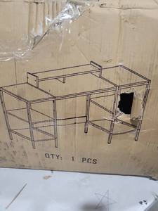 lot 5840 image: Desk