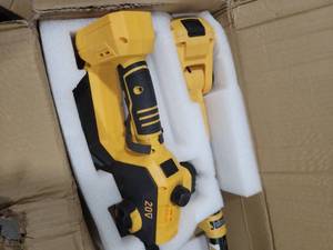 lot 5896 image: 10in pole saw 20V