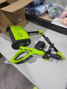 lot 5942 image: Cordless Snow Shovel