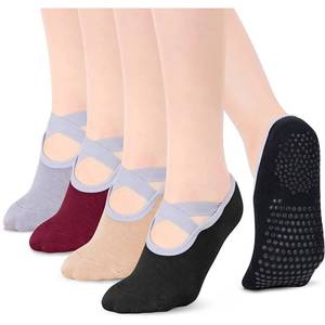 lot 2149 image: sockfun Yoga Socks With Grips For Women Barre Socks Dance Socks Barre Socks Pilates Grip Socks, Yoga Gifts Workout Gifts Dance Gifts Ballet Gifts Pilates Gifts - Retail $12