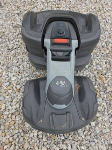 lot 20451 image: Husqvarna Automower 435X AWD Robotic Lawn Mower