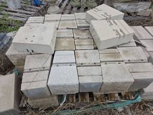 lot 24945 image: Concrete Masonry Blocks Various Sizes