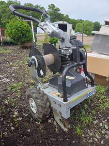 lot 24963 image: Honda GX50 Walk Behind Plate Compactor