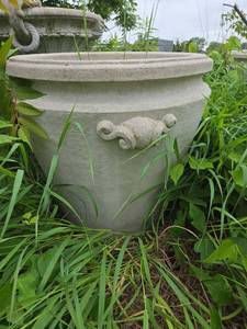 lot 24995 image: Lot of 2 Large Stone Garden Planters with Decorative Detailing