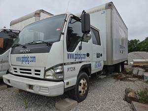 lot 20453 image: 2007 Isuzu NPR HD Diesel  White
