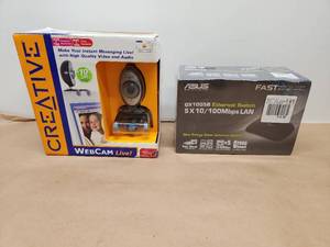lot 18 image: Creative WebCam Live and ASUS GX1005B Ethernet Switch Computer Bundle