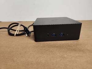 lot 28 image: Dell TB16 Thunderbolt 3 Docking Station with Power Adapter