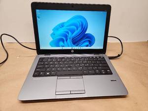 lot 37 image: HP EliteBook 820 G3 Business Laptop