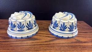 lot 5342 image: Blue and White Ceramic Bundt Cake Mold Set