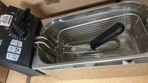 lot 5417 image: Electric Deep Fryer with Temperature Control