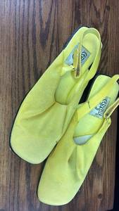 lot 5362 image: Yellow Canvas Slingback Flats Size 11