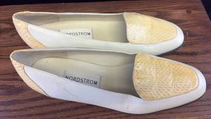 lot 5365 image: Nordstrom Womens Snake Print Ballet Flats