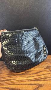 lot 5371 image: Black and Gold Metal Mesh Evening Purse with Chain Strap