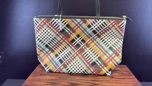 lot 5383 image: Multicolor Check Pattern Tote Bag with Leather Handles