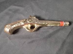 lot 40941 image: Decorative Flintlock Pistol Replica with Ornate Brass Finish