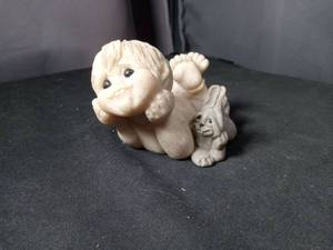 lot 40946 image: Quarry Kids Baby with Rabbit Figurine by Rita and Robert Dahlquist Second Nature Design