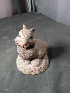 lot 40963 image: Decorative Rabbit Figurine on Stone Base