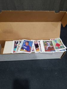 lot 3759 image: Baseball Card Collection in Storage Box