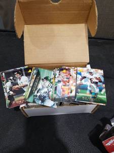 lot 3762 image: 1995 Pinnacle Football Card Collection