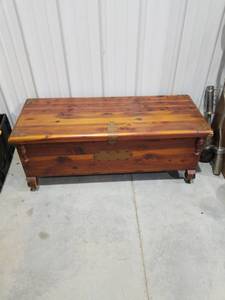 lot 3778 image: Cedar Wood Storage Chest with Brass Hardware