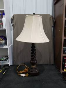 lot 3793 image: Wooden Spiral Table Lamp with Bell Shade