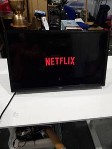 lot 3800 image: VIZIO Smart TV with Remote 24