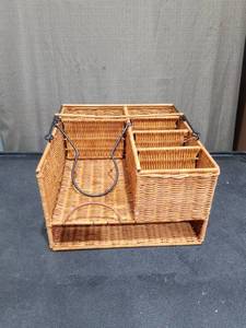 lot 3832 image: PLOW & HEARTH CADDY BASKET NAPKINS, PLATES BBQs PARTIES CRAFTING, ORGANIZING