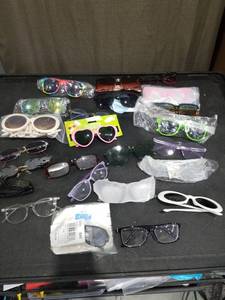 lot 3848 image: Mixed Lot of Sunglasses and Eyewear Collection