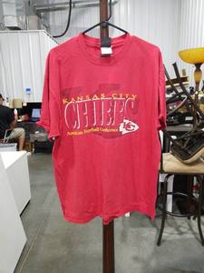 lot 3862 image: Kansas City Chiefs American Football Conference T-Shirt Size Unknown