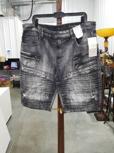 lot 3865 image: Southpole Mens Gray Denim Shorts with Moto Detailing Size 38