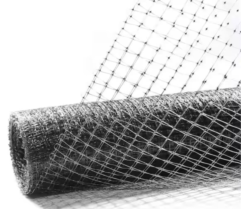 lot 15 image: 7 ft. x 30m. x 34 in. Black Plastic DeerBirdRodent Block Garden Netting (IN-LG400122)