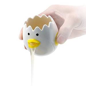 lot 31135 image: LuoCoCo Cute Egg Separator, Ceramics Vomiting Chicken Egg Yolk White Separator, Practical Household Small Egg Filter Splitter, Kitchen Gadget Baking Assistant Tool, Dishwasher Safe (Yellow) - Retail $8