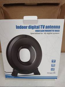 lot 24705 image: Indoor Digital TV Antenna with Magnetic Base - Retail $15