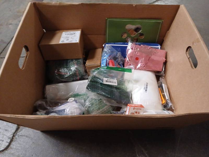 lot 62067 image: Mystery box