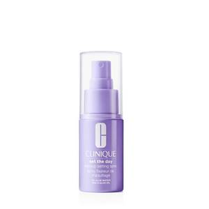 lot 28921 image: Clinique Set The Day Makeup Setting Spray With Aloe Water  Antioxidants  Sets Makeup All Day  Soothing  Hydrating  Alcohol-Free  Safe For Sensitive Skin, 1.25 Fl Oz - Retail $24