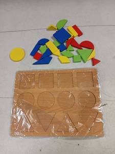 lot 28960 image: Kids Shapes Puzzle