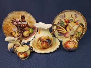 lot 16 image: Vintage 1950s-1960s PorcelainCeramic Fruit Transferware with Gold Trim