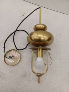 lot 14831 image: Hanging Pendant Light