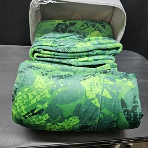 lot 1410 image: Bare Home Weighted Blanket Twin or Full Size 10lb (40 x 60) - Minky Fleece - Premium Heavy Blanket Nontoxic Glass Beads (Dinosaur, 40x60)