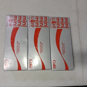 lot 9436 image: Diet Coke Mini 7.5 oz., 3 x 10 packs - 30 total cans