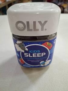 lot 9872 image: OLLY Kids Sleep Gummies, Raspberry, 50 Count