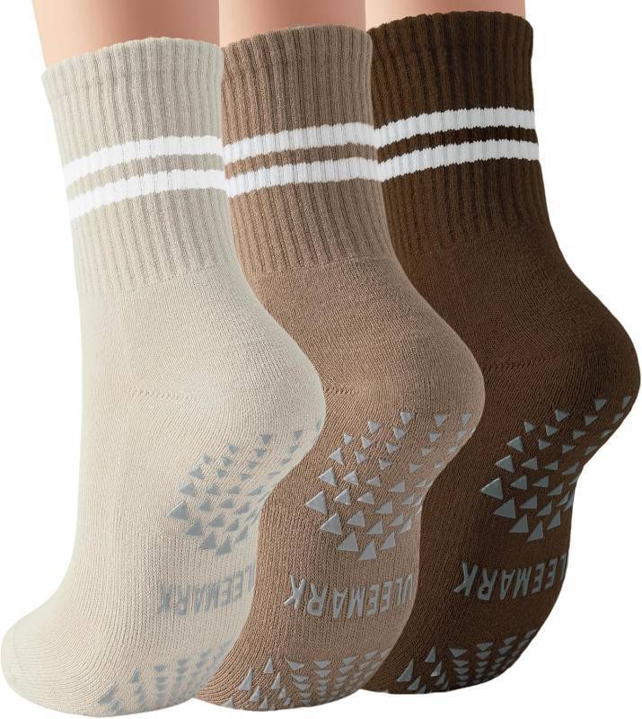 lot 7153 image: ULEEMARK Womens Pilates Non slip Yoga Socks Dance Gym Exercise Ankle Socks