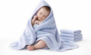 lot 10977 image: Hooded Baby Towels   Pack of 2  100% Muslin Cotton 35x35 in Larger for Better Comfort  Soft & Absorbent Newborn Bath Towel  Large Baby Hooded Towels for Boys & Girls  Baby Shower  Better Quality