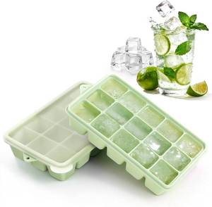 lot 11134 image: Silicone Ice Cube Tray, 2 Pack Ice Trays for Freezer with Lid, Easy Release and Stackable Silicone Ice Molds, Covered Ice Cube Trays for Cocktails, Whiskey, Coffee (Green)