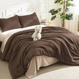 lot 5533 image: Litanika Brown Comforter Set Queen Size, 3 Pieces Lightweight Solid Bedding Comforter Set, All Season Fluffy Bed Set (90x90In Comforter & 2 Pillowcases)