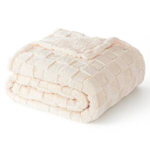 lot 4061 image: Exclusivo Mezcla Fleece Throw Blanket for Couch,Super Soft and Warm Lightweight Checkered Pattern Blankets for All Seasons, 50x60 Inches, Ivory