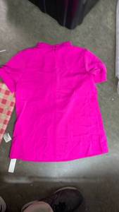 lot 10223 image: Funlingo Hot Pink short Sleeve Blouse Size S