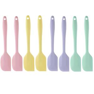 lot 2320 image: Gripebao 8 Pack Mini Silicone Spatula Set, 8.3 Inch Small Rubber Spatula Heat Resistant, Heat Flexible Silicone Spatulas Cake Spatula Scraper Cooking for Mixing, Baking, Non Stick Pans