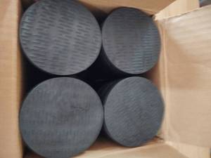 lot 1083 image: EGTIGN 24 Pack Furniture Leg Black Pads