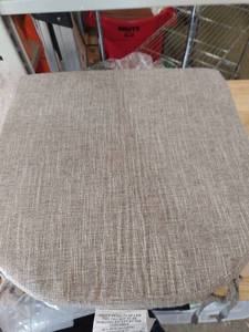 lot 1089 image: Gray outdoor cushion three pack 16x16 in